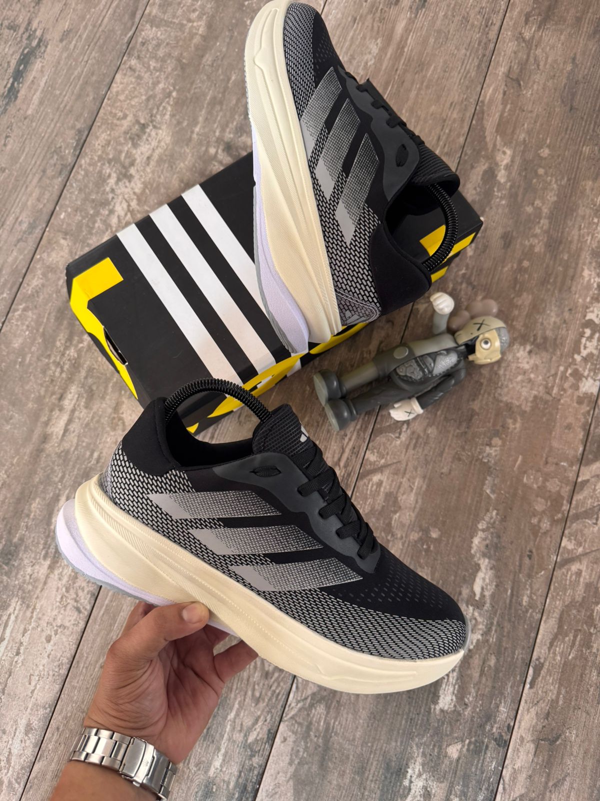 ADIDAS SUPERNOVA