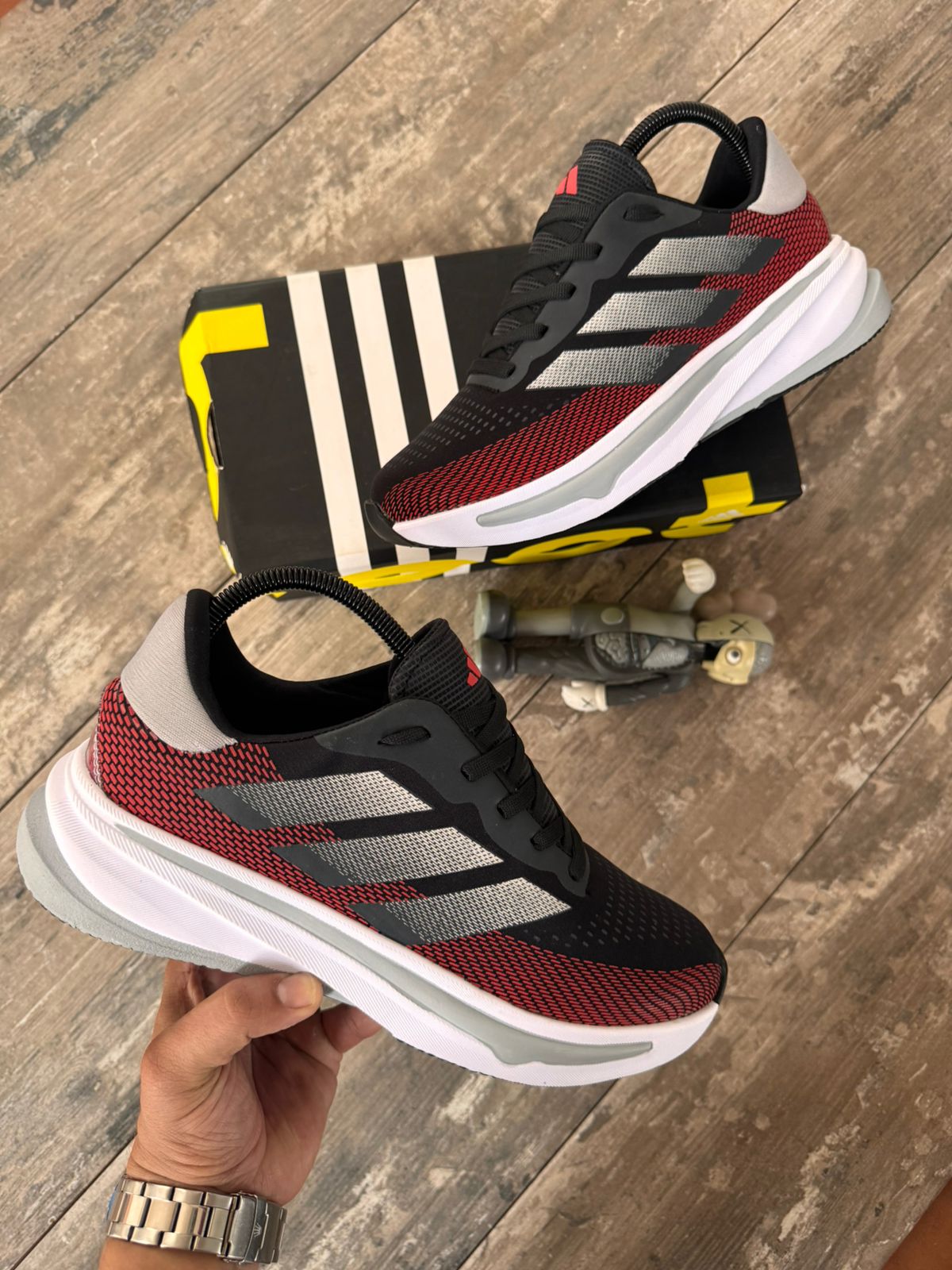 ADIDAS SUPERNOVA