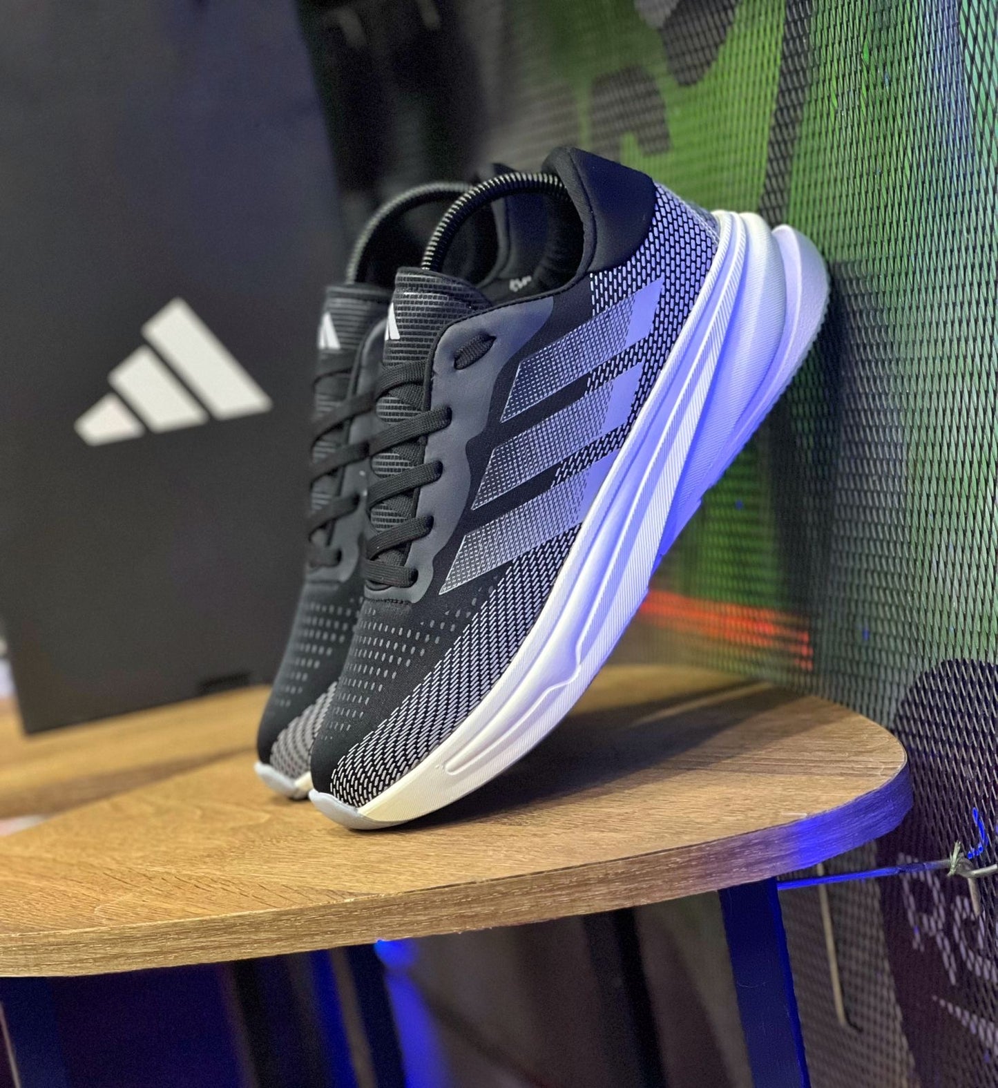 ADIDAS SUPERNOVA