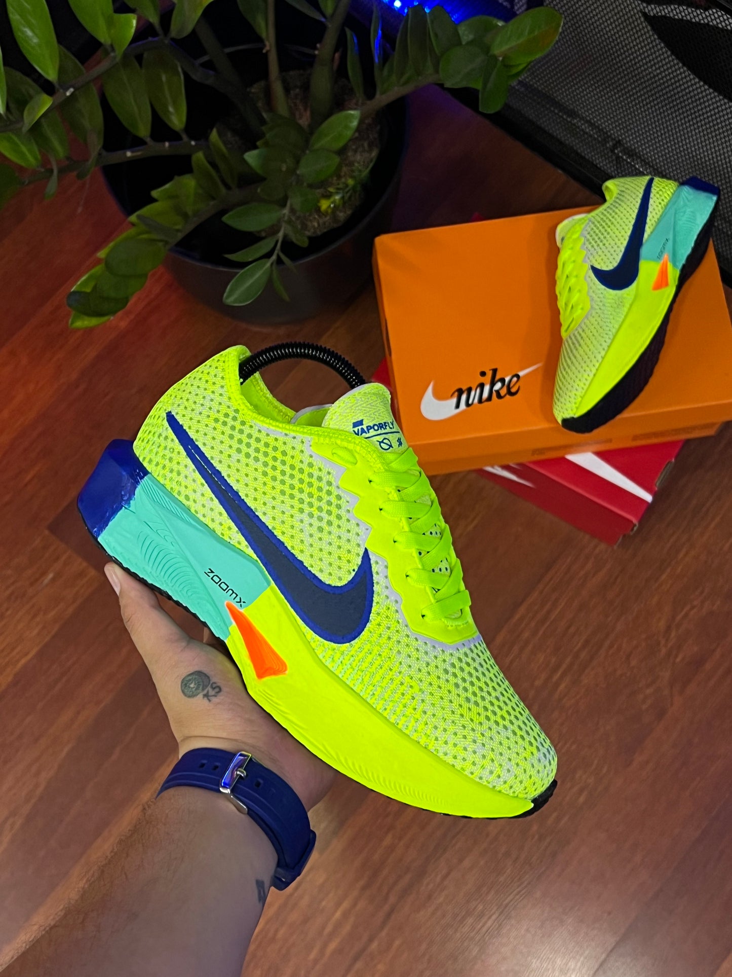 NIKE VAPORFLY