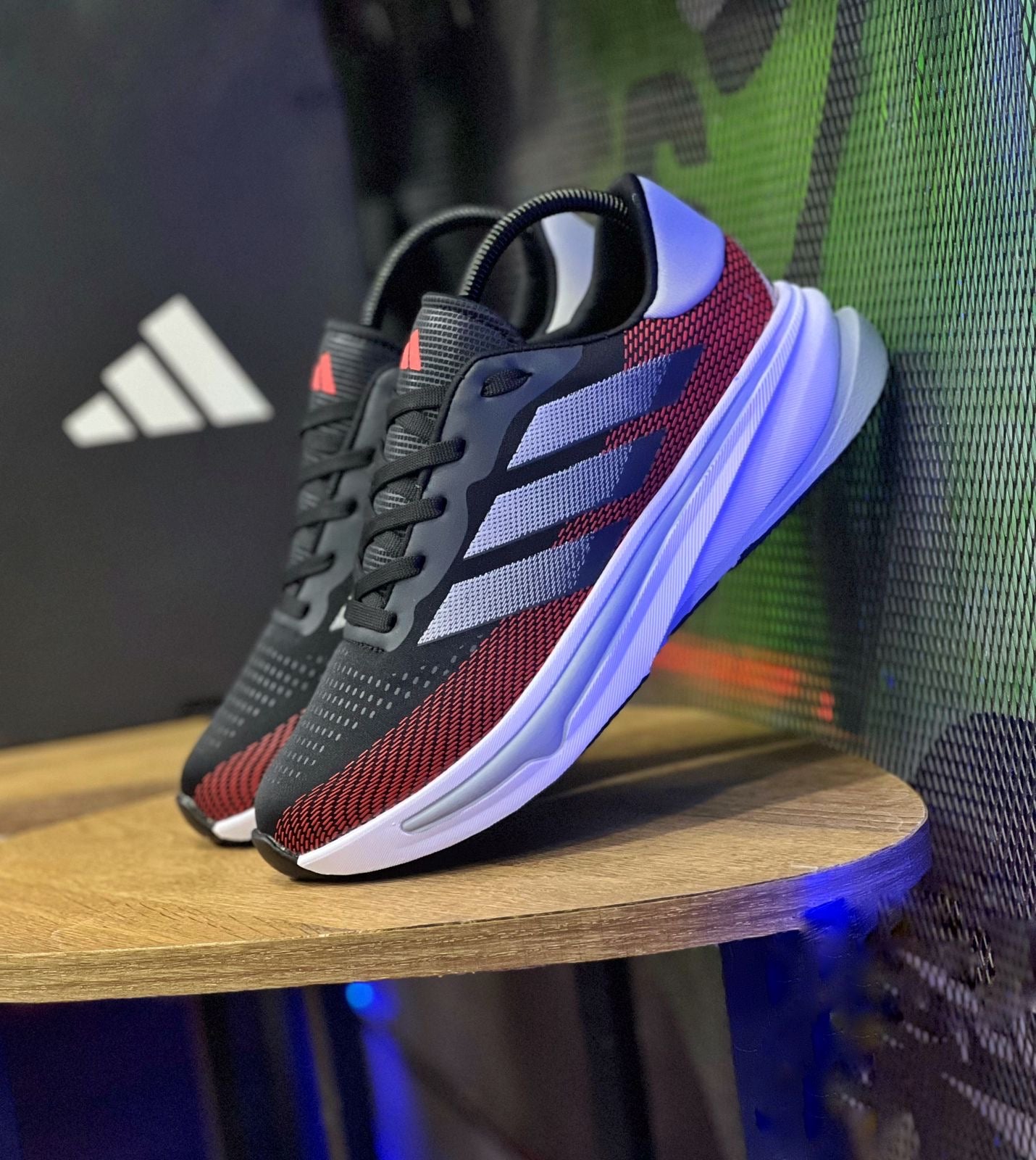 ADIDAS SUPERNOVA