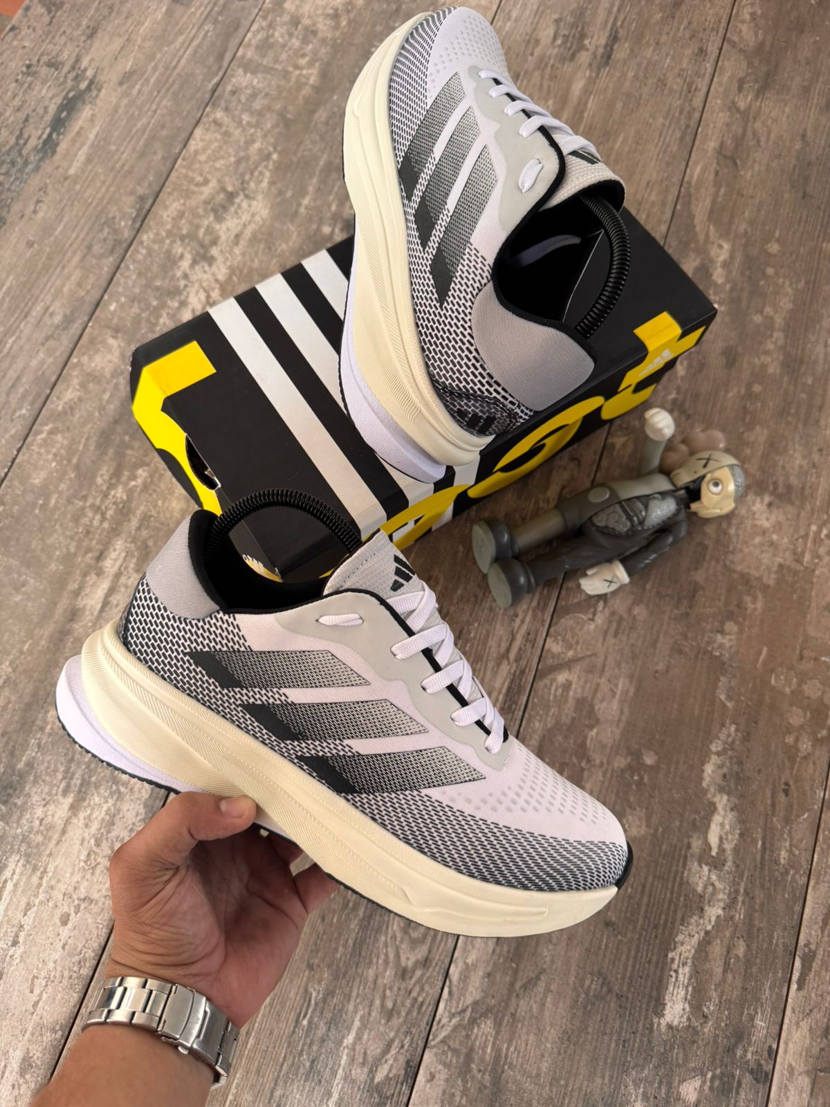 ADIDAS SUPERNOVA